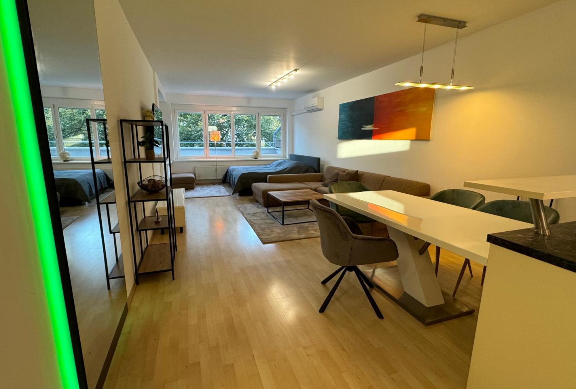 City Apartement Linz Fuer 5 Gaeste Mit Self-Checkin Und Kueche Exterior photo